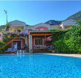 3 bedroom villa with pool and sea views in Barbati, Corfu, sleeps 8